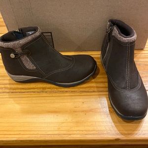 Women’s Eastland Bridget Boots Size 8.5